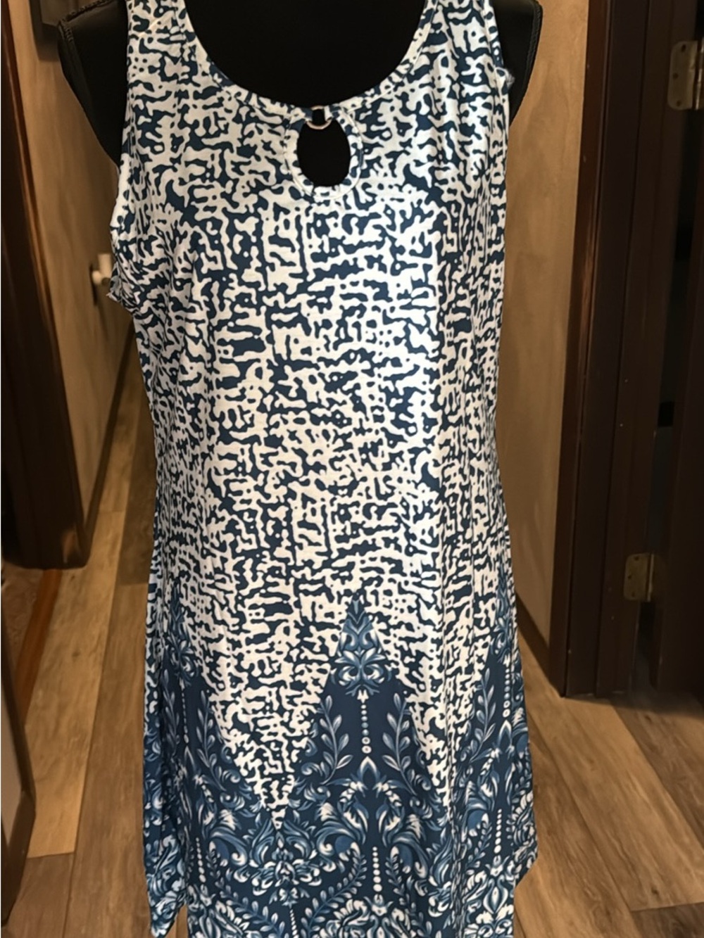 Sleeveless Blue and White Printed Shift Dress
